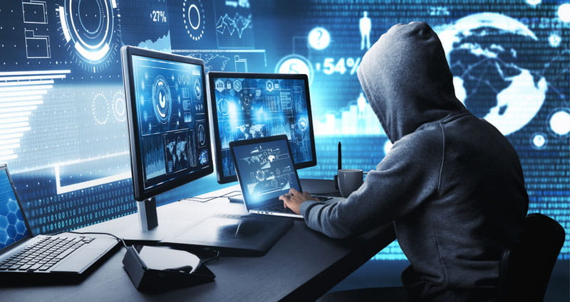هکر کیست ؟ آشنایی با انواع هکرها
